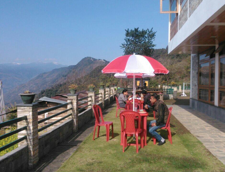 Martam Farmhouse Pelling Buitenkant foto